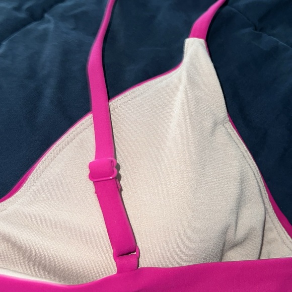 Lulu lemon still now bra new with tags size 10 - Picture 5 of 6